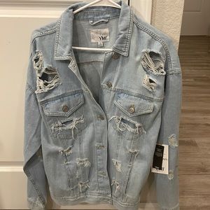 DISTRESSED JEAN JACKET